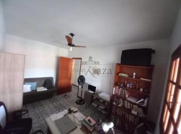 Casa · 95m² · 3 Quartos · 3 Vagas · Casa - Bosque dos Eucaliptos - 3 Dormitórios - 95m².