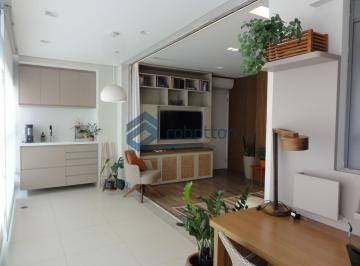 Apartamento · 74m² · 2 Quartos · 1 Vaga · Apartamento para venda, 2 suites, 1 vaga, mobiliado, 74 m² prox. metrô Moema em São Paulo/SP.