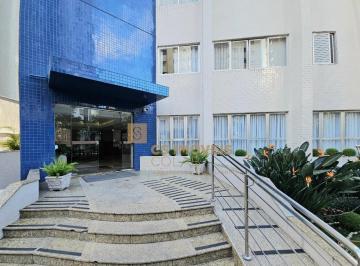 Apartamento · 74m² · 3 Quartos · 1 Vaga · Andar alto, face norte, desocupado.