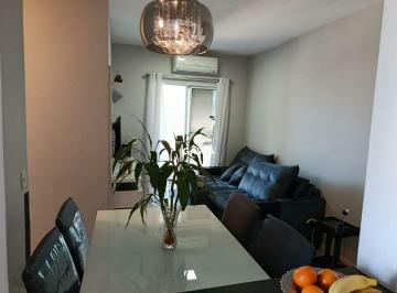 Sala · Apartamento à venda no Areia Branca em Santos.