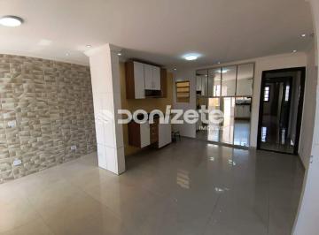 Casa · 230m² · 3 Quartos · 8 Vagas · Sobrado Residencial à Venda em Santo André (Parque Oratório)