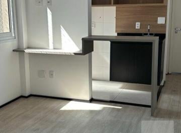 Apartamento · 30m² · 1 Quarto · 1 Vaga · Apartamento 1 dormitório e 1 vaga, excelente localização