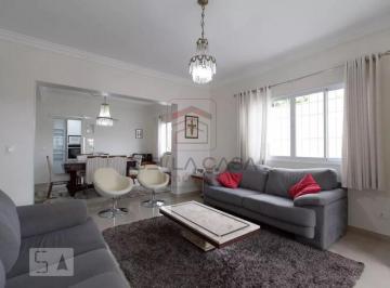 Casa · 250m² · 3 Quartos · 2 Vagas · Casa com 3 dormitórios , com churrasqueira e piscina