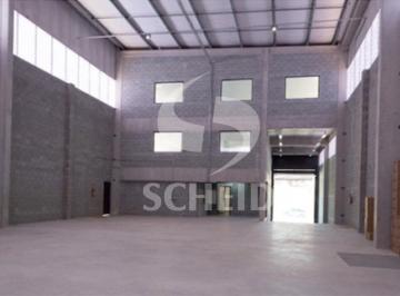 Comercial · 1399m² · 10 Vagas · Galpão com 1398m2 de construção tendo ótima área livre e pé direito 10m, localizado em Vargem Grande