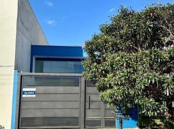 Casa · 180m² · 3 Quartos · 2 Vagas · Excelente casa para locação em bairro moderno e valorizado