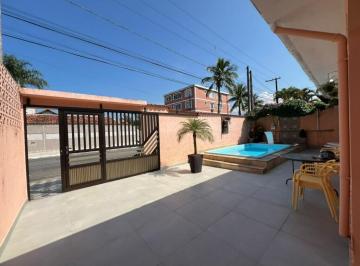 Casa · 138m² · 3 Quartos · 3 Vagas · Espaçosa Casa à Venda na Vila Caicara - 3 Quartos, Piscina e Gourmet