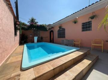 Casa · 138m² · 3 Quartos · 3 Vagas · Espaçosa Casa à Venda na Vila Caicara - 3 Quartos, Piscina e Gourmet