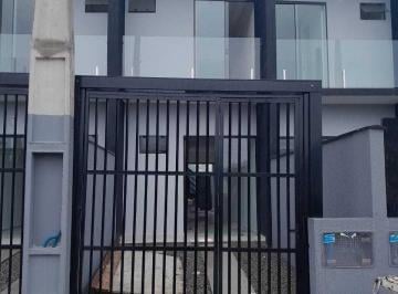 Casa · 67m² · 2 Quartos · 1 Vaga · Sobrado à venda no bairro Itaum - Joinville/SC