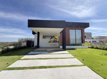 Casa · 180m² · 3 Quartos · 2 Vagas · Ninho Verde 2 Eco Residence - Casa com 3 Suítes em Região Privilegiada do Ninho Verde 2