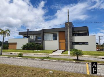 Casa · 458m² · 4 Quartos · 2 Vagas · Casa Alto Padrão em Garopaba