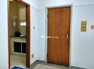 ea965701b76203aa6257eb3dd774c74a0d19fc71 · Sala comercial Centro