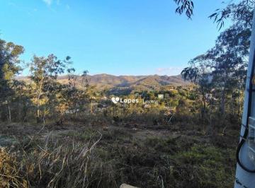 3196349e633943adfe9a1378b167cb106372da16 · Terreno com 762,48 metros quadrados em Paty do Alferes, com luz e água, autorização da prefeitura pa