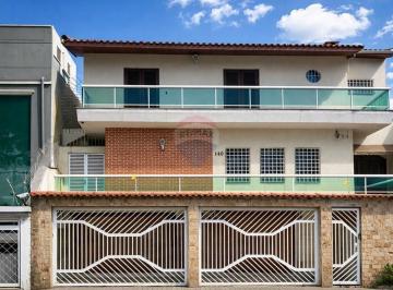 Casa · 258m² · 4 Quartos · 4 Vagas · Amplo sobrado com piscina e excelente potencial de valorização próximo ao Horto Florestal