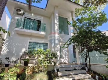 Casa · 617m² · 4 Quartos · 6 Vagas · Sobrado no Tremembé com 04 quartos, 06 vagas, lazer completo com piscina, 617 metros.
