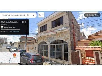 Casa · 261m² · 5 Quartos · 2 Vagas · Duas Casas Amplas em Bairro Estruturado!