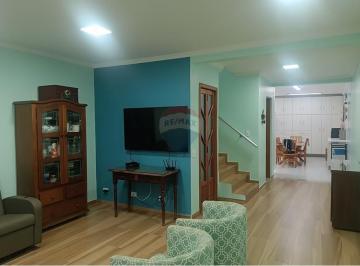 Casa · 240m² · 4 Quartos · 5 Vagas · Sobrado amplo na Zona Norte com 3 suítes, dormitório adicional e escritório – próximo ao Hiper Andor