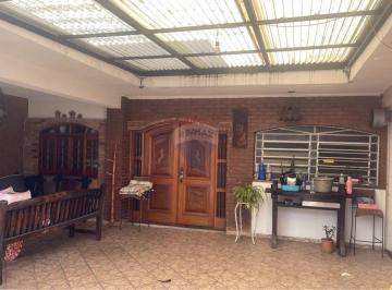 Casa · 160m² · 2 Quartos · 10 Vagas · SOBRADO À VENDA – VILA SABRINA | ZONA NORTE