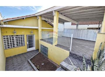 Casa · 168m² · 4 Quartos · 2 Vagas · CASA TERREA COM 02 QUARTOS COM 02 EDICULAS 168 M2