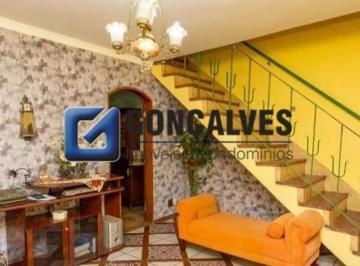 Casa · 350m² · 4 Quartos · 2 Vagas · Casa 04 dormitórios sendo 03 suítes a venda- Taboão – São Bernardo do Campo -/SP