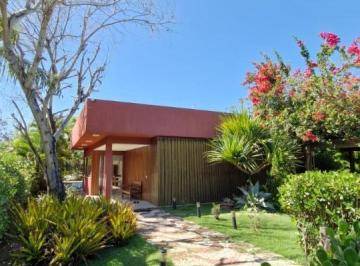Casa · 300m² · 4 Quartos · Casa Padrão em CAMAÇARI