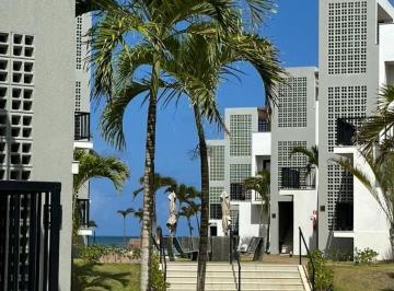 Casa · 242m² · 3 Quartos · 2 Vagas · Casa Padrão em CAMAÇARI