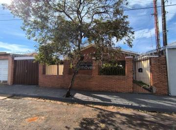 Casa · 122m² · 3 Quartos · 3 Vagas · Casa Padrão em Araraquara