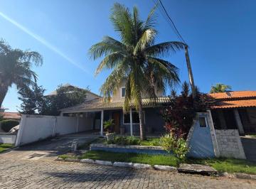 8b18041d44cea49a3a044cc47c369b877130997b · Casa duplex no melhor condominio de Maricá.