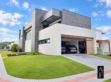 Casa · 458m² · 4 Quartos · 2 Vagas · Casa Alto Padrão em Garopaba/SC