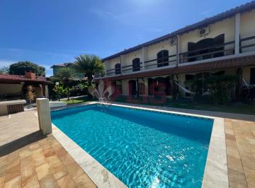 Casa · 80m² · 2 Quartos · 1 Vaga · Casa em condomínio na Martim de Sá com 2 dormitórios, piscina e churrasqueira.