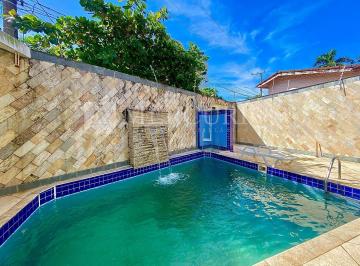 a2c3e6097150af794ca3b762029071276dc75f48 · Casa à venda na Praia da Enseada em Guarujá, com 4 Quartos, Sendo 1 Suíte, Área de Gourmet com Pisci
