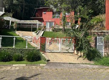 0ed67892a8caf25d184a0a5d1b543c5a.jpg · Sobrado com 3 quartos