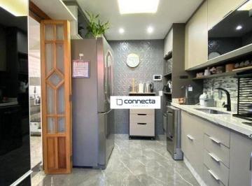 c3ee7264cdd3f4f6ee080877ba8578e63c80cf8c · Este imóvel em condominio fechado de casas passou por uma reforma completa e reúne elegância, confor