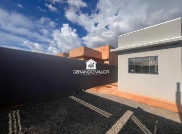 Casa · 57m² · 2 Quartos · 1 Vaga · Casa com Localização Privilegiada, Figueiras do Parque
