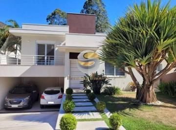 Casa · 280m² · 3 Quartos · 2 Vagas · Casa Moderna com Fundo para Reserva, Piscina Aquecida e Área Gourmet .