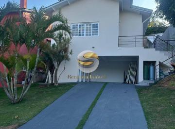 Casa · 360m² · 3 Quartos · 4 Vagas · Casa 3 dormitórios, 1 Suíte, Lareira, 4 Vagas e Espaço para Piscina..