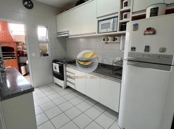 Casa · 136m² · 3 Quartos · 2 Vagas · Casa 3 dormitórios, 1 suíte, completa com PLANEJADOS, decorada, 2 vagas
