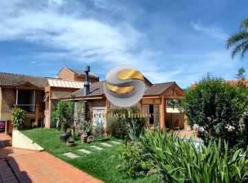 Casa · 324m² · 3 Quartos · 9 Vagas · Casa 3 dorm. 1 suite, espaço gourmet, edícula, Aceita permuta.