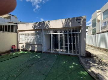 Casa de 3 quartos, Brasília · CASA ASA NORTE-DESOCUPADA - FRENTE AO CEUB -3 QUARTOS - DE ESQUINA - VAZADA - ÓTIMA LOCALIZAÇÃO.