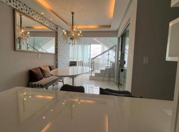Casa de 3 quartos, Ribeirão Pires · Casa com 3 quartos e 300 m² à venda no Centro