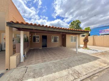 Casa de 3 quartos, São José dos Pinhais · CASA AMPLA EM RESIDENCIAL FECHADO EM SÃO JOSÉ DOS PINHAIS