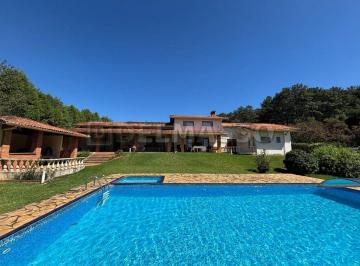 Rural de 3 quartos, Ibiúna · Casa de Campo em Condomínio de Alto Padrão!