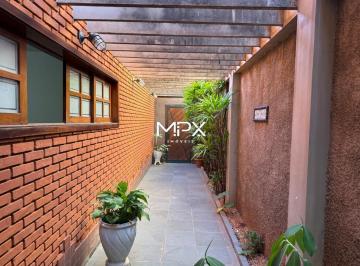 Casa · 257m² · 3 Quartos · 4 Vagas · Sobrado à venda no bairro Vila Independência em Piracicaba