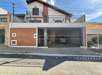 Casa · 240m² · 3 Quartos · 2 Vagas · Casa de Rua Vila Rami