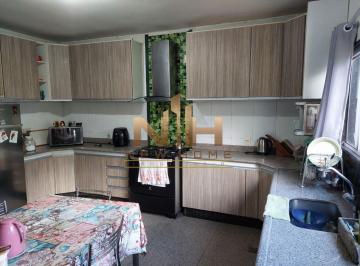 Casa · 206m² · 3 Quartos · 2 Vagas · QR 605 - Aceita Financiamento e FGTS