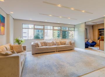 Apartamento · 181m² · 3 Quartos · 2 Vagas · Higienópolis! Reformado! 2 vagas de garagem!
