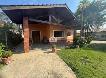 Casa térrea a venda no condomínio Jardim Passárgada D fachada · Casa à venda - na Granja Viana