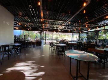 Comercial · 176m² · OPORTUNIDADE ÚNICA - RESTAURANTE / PUB COMPLETO PARA LOCAÇÃO
