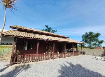Casa · 140m² · 3 Quartos · 2 Vagas · Casa à Venda 140m² | 3 Quartos | 1 Suíte | 2 Vagas | Área 439m² | Horta | Nova Brasília - Imbituba/S