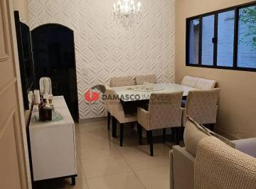 Casa · 150m² · 3 Quartos · 2 Vagas · Sobrado em Montanhão