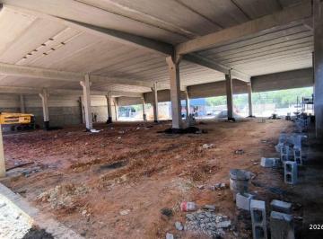 Comercial · 1000m² · 8 Vagas · Galpão para alugar, 1000 m² por R$ 40.600,00/mês - Cocaia - Guarulhos/SP
